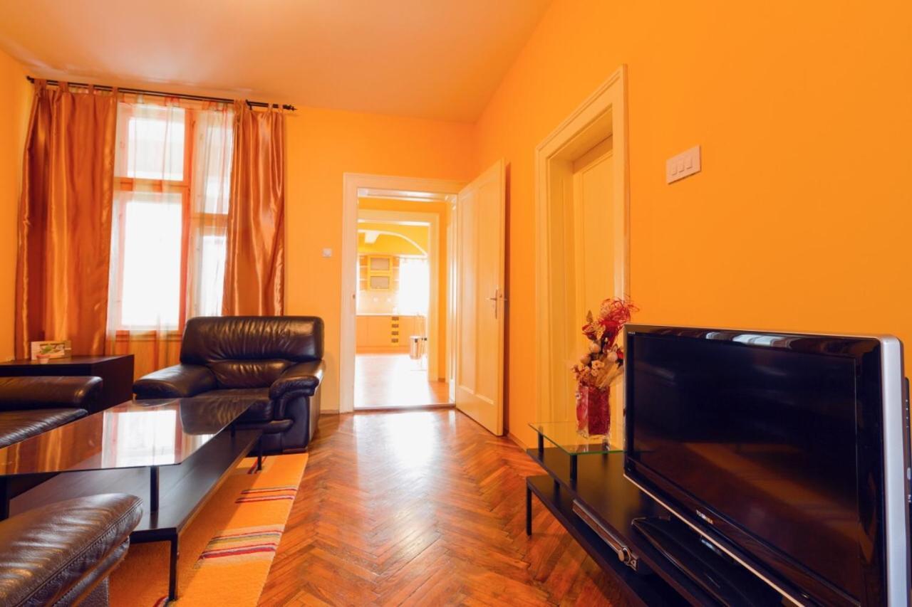 Apartment Sofija Ниш Экстерьер фото